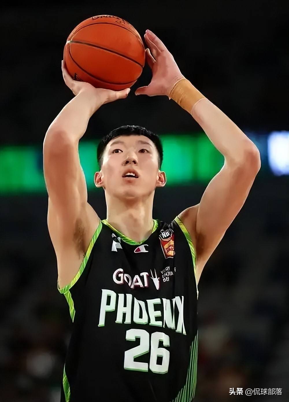 辽宁队翻盘快船，周琦刷新纪录