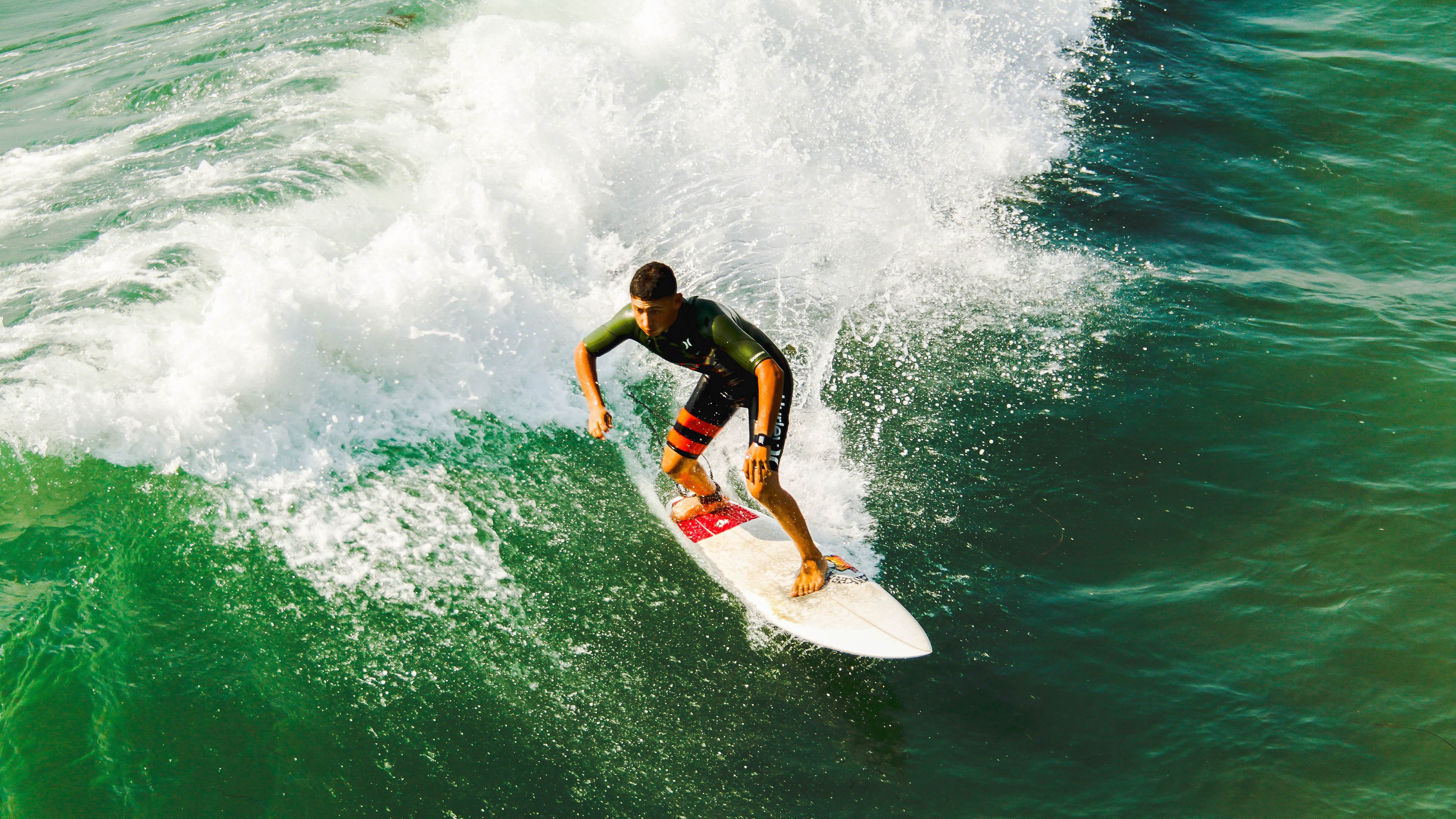 雷霆正面击溃雄鹿，东契奇冠军级表现，宣告新时代降临