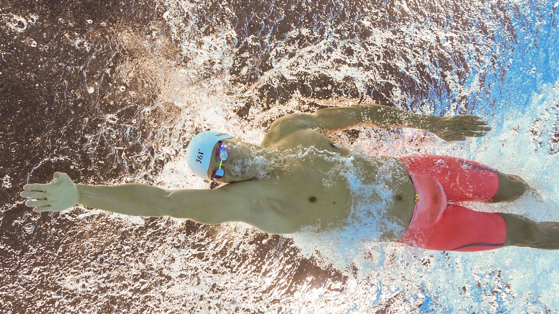 北京队拿下快船，当东方铁血浇熄洛城焰火