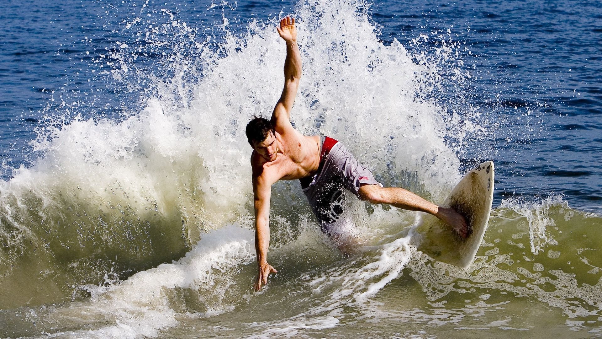 智利轻取苏格兰,加维的自我救赎,一场跨越大陆的足球寓言